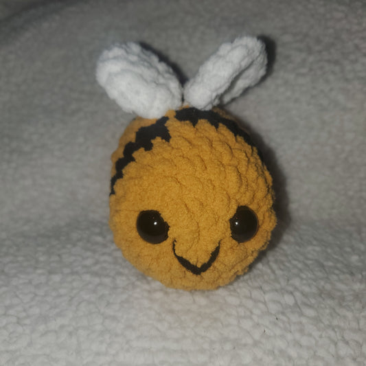 Handmade Crochet Bee Plushie โ 4" Mustard Yellow Bumble Bee ๐
